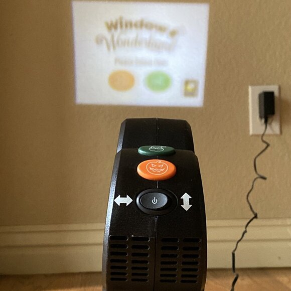 Star Shower Window Wonderland Projector Christmas/Halloween Projector 12 Movies - Picture 3 of 12